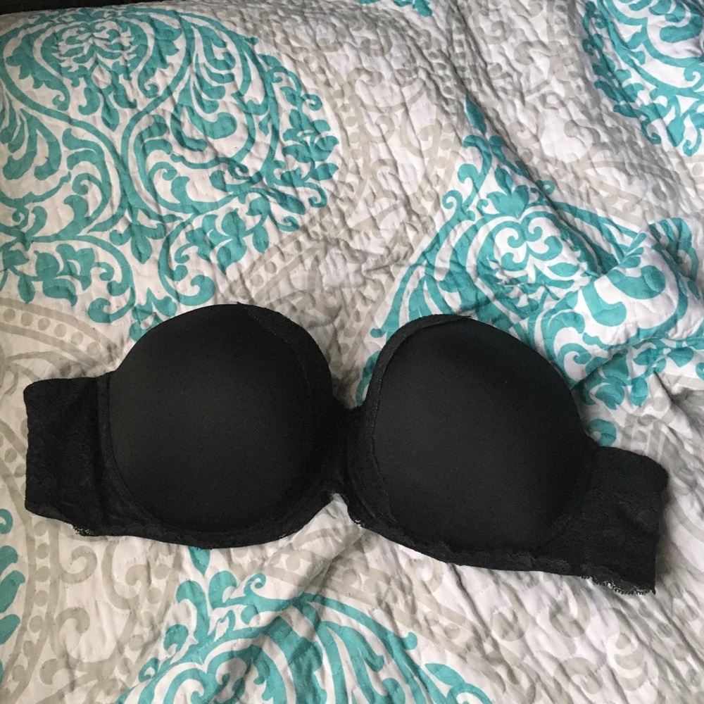Black Lace Strapless Victoria’s Secret Bra